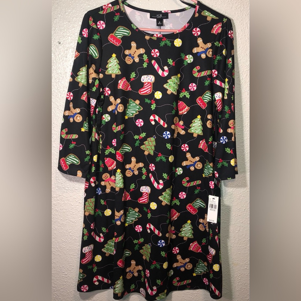 AGB DRESS N.W.T. SIZE MEDIUM HOLIDAY PRINT 20” X 35” Festive Not So Ugly X- Mas